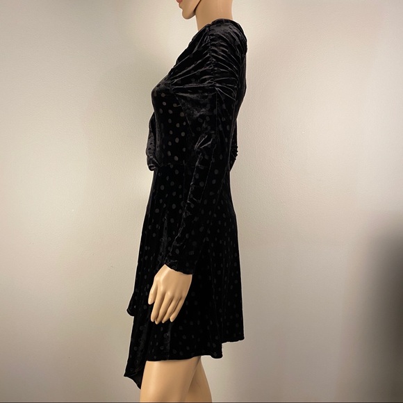 NEW TOPSHOP BLACK ASYMMETRICAL BURNOUT VELVET MINI DRESS - Picture 6 of 9